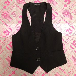 Express Slim Cut Vest (Size 10)