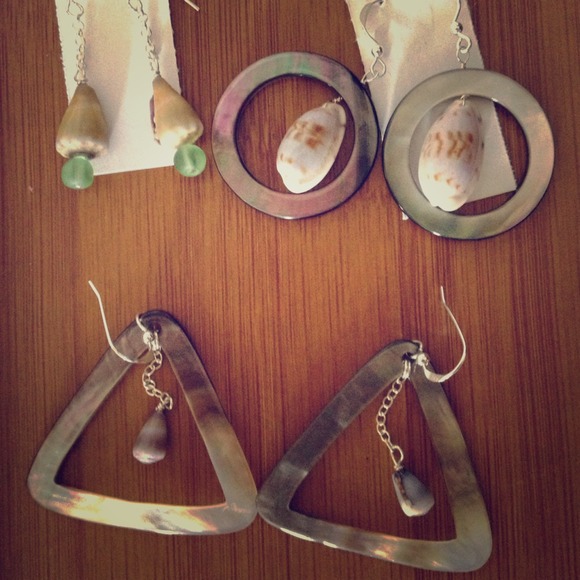 $30.00 each earring - Picture 1 of 1