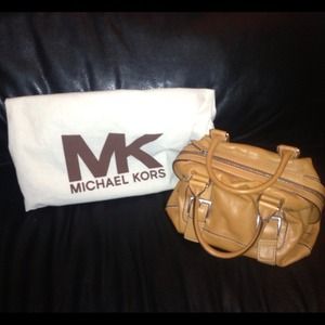 Michael Kors Purse 100% authentic [Real]