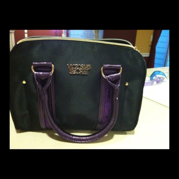 Victoria's Secret purse/hand bag.