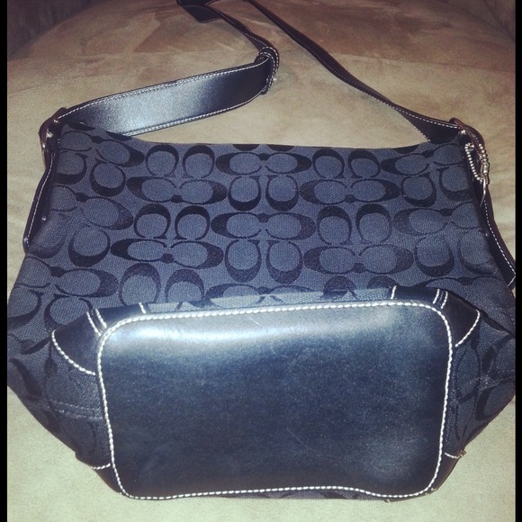 **REDUCED** COACH Signature Jacquard/Leather Bag - Picture 2 of 3