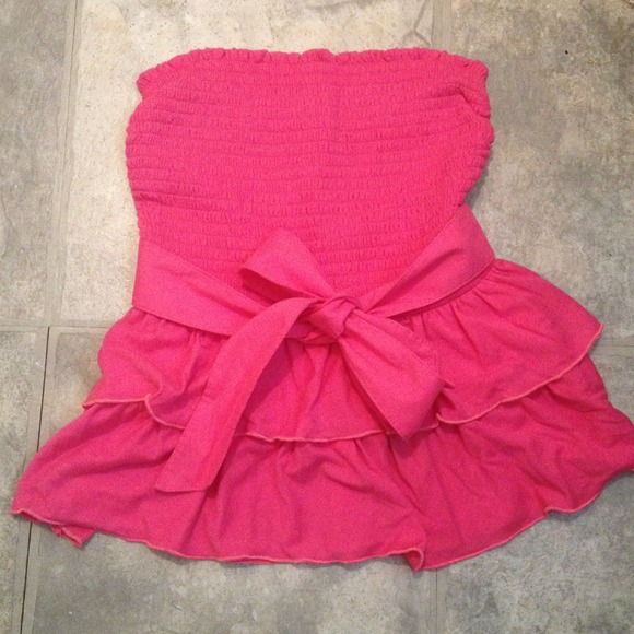 Hollister Tops - 🚫HOLD🚫 Hollister pink tube top with bow