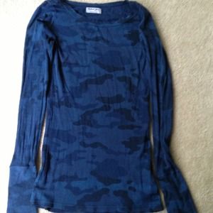 Michael Stars waffle camo tee.