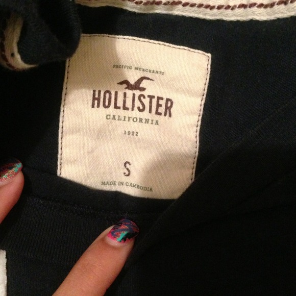 Hollister NWOT🚫SOLD🚫 - Picture 2 of 3