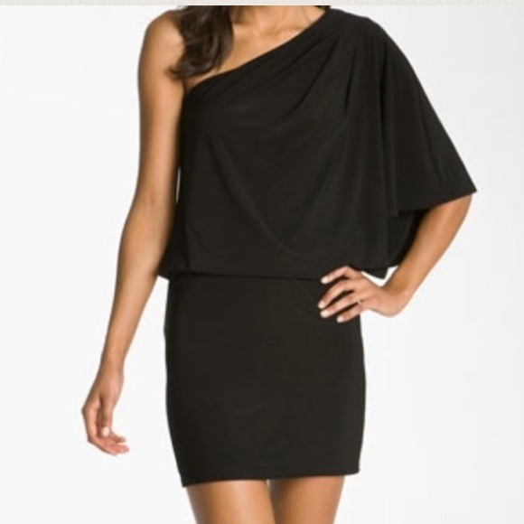 ❤NWT❤ Jessica Simpson one shoulder dress - Picture 3 of 3