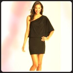 ❤NWT❤ Jessica Simpson one shoulder dress