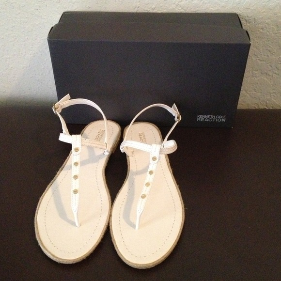 🚫SOLD🚫Kenneth Cole Reaction white sandals