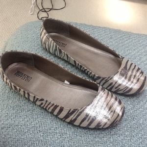 Zebra flats