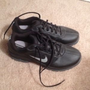 Men's golf shoes 9.5