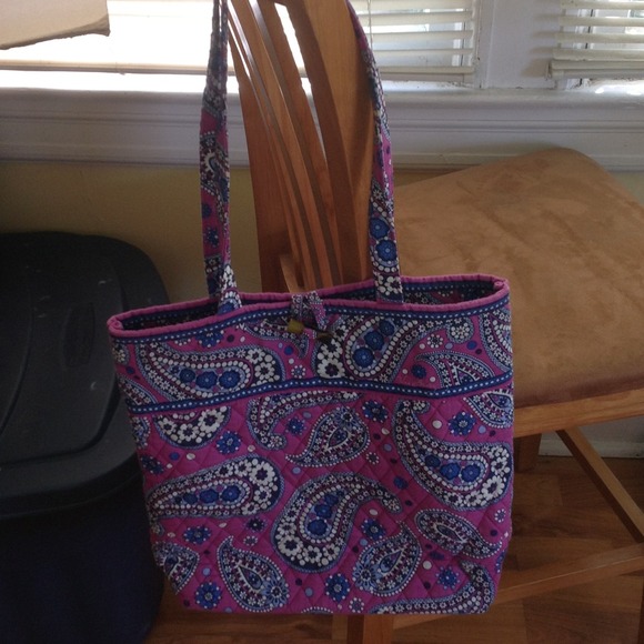 Traded!!!!!!! Vera Bradley boysenberry tote - Picture 2 of 4