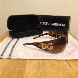 D&G sunglasses 💥reduced💥