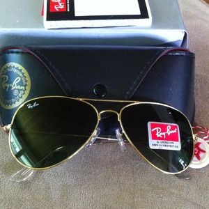 👓👓👓Genuine RAY BANS new in box with case 👓👓👓