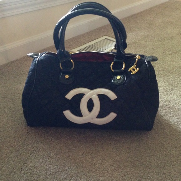 Chanel purse