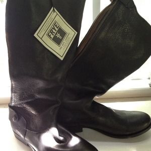 Frye Melissa Button Back Zip!