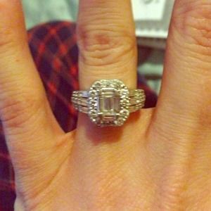 1 1/4 carat diamond ring in 14K white gold