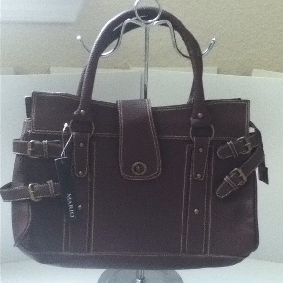 NWT satchel no brand. :) cheap!