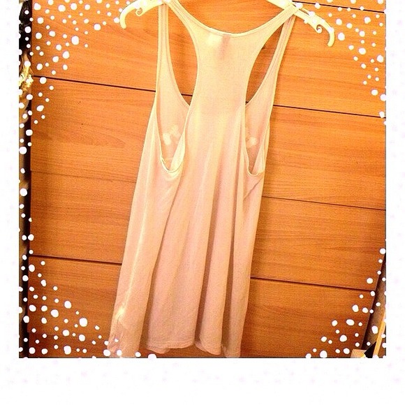 🚨NO LONGER AVAILABLE🚨Very cute top 🌸 - Picture 4 of 4