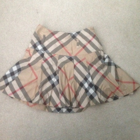 Girls skirt