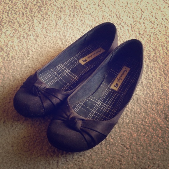 American eagle flats never worn