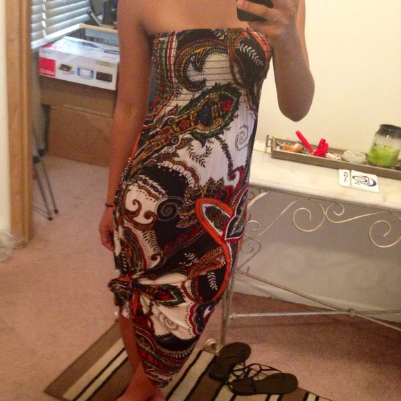 🔸Sold in bundle🔸Colorful maxi dress - Picture 3 of 4