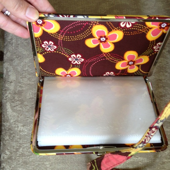 SOLD  AUTHENTIC Brand New VERA BRADLEY Tote. - Picture 3 of 4