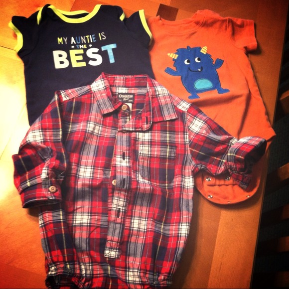 🎉TRADED🎉 💙Boys Onesies 18months💙
