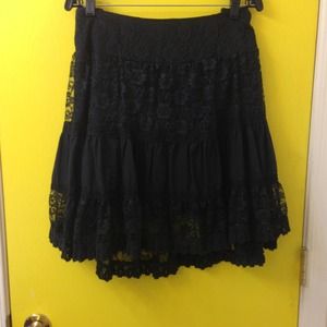 💖 Cute little black skirt from Torrid