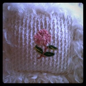 🌸🌸SOLD !!📦 New ! Vintage chenille pillow