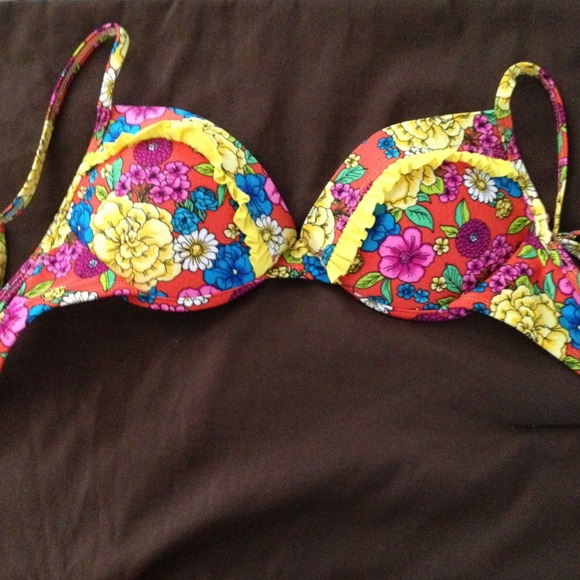 ❗❗❗TRADED❗❗❗❗❗Colorful Bikini top