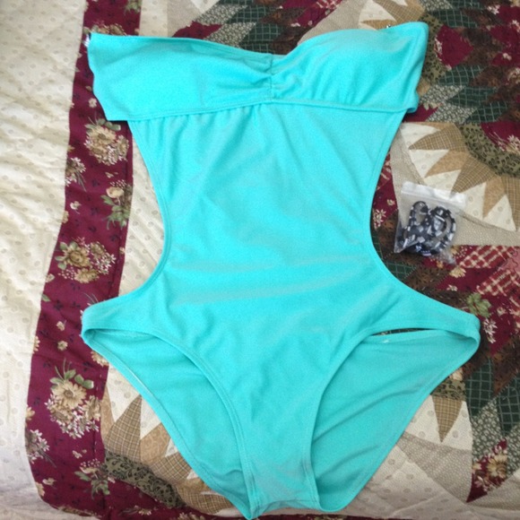 One piece bathing suit last time on price