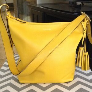 💛AUTHENTIC COACH LEGACY DUFFLE IN LEATHER 💛