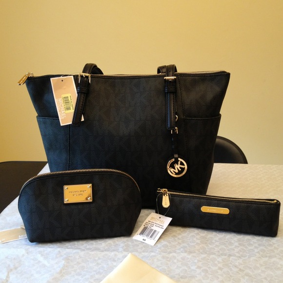 💥💥💥 SOLD💥💥💥@mayra1973