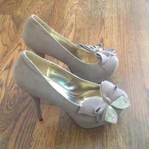 ✨REDUCED!!!✨-Embellished platform heels