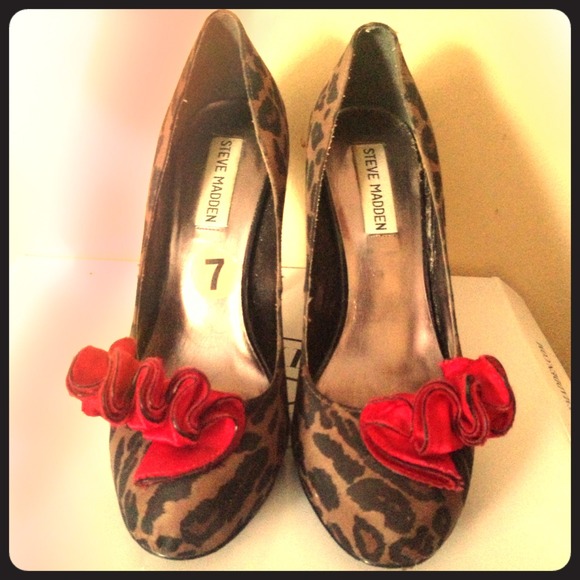 STEVE MADDEN LEOPARD TOPPAZZ HEELS 🐯🐾🌹