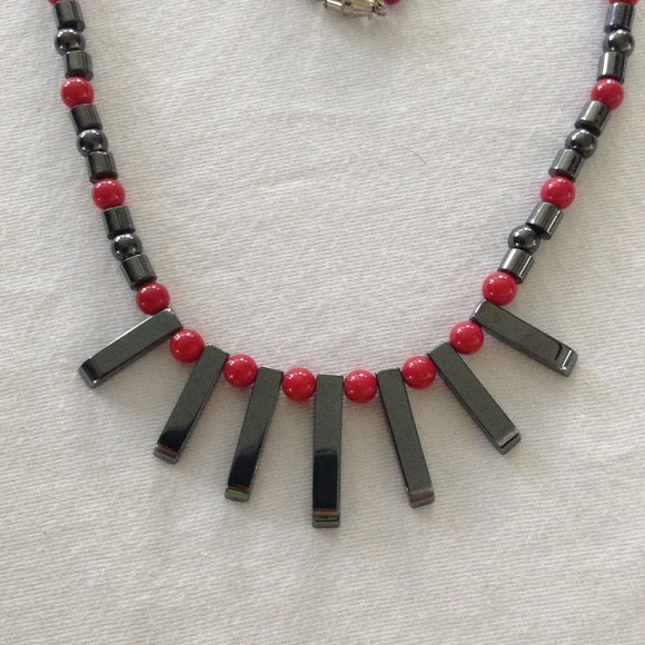 🎉Host Pick!🎉Hematite & Red Fan Necklace - Picture 4 of 4