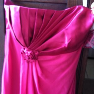 Stunning rosé pink wedding guest dress!