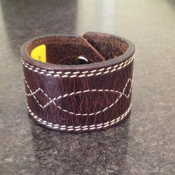 Brown leather bracelet