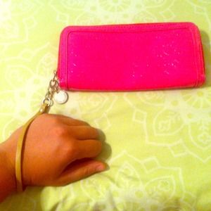 🎀Tommy Hilfiger Wristlet🎀