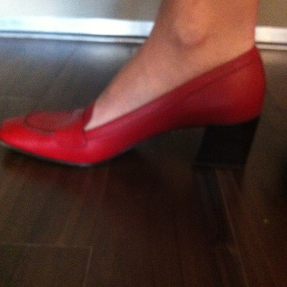 Miu Miu red heeled loafers - Picture 2 of 3