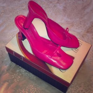 REDUCED!!! Hot Pink Charles David Mules 9 1/2
