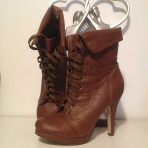 Tan/light brown boots