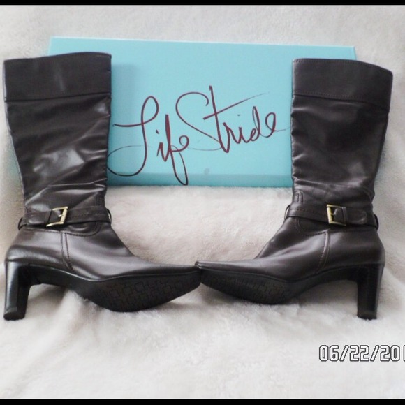 Life Stride tall brown leather boots