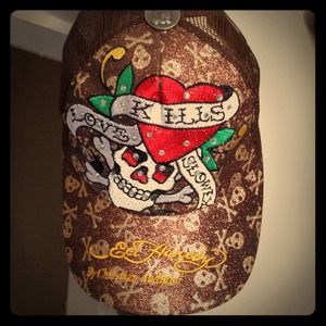 Ed hardy hat never worn