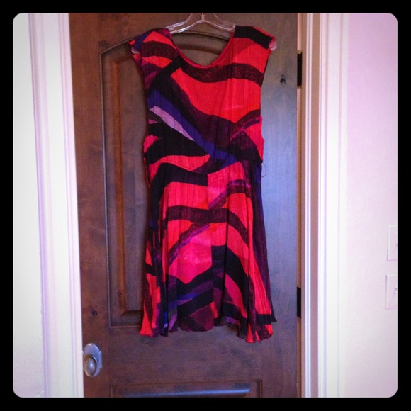 Alice + Olivia Dress