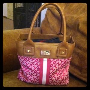 Tommy Hilfiger purse