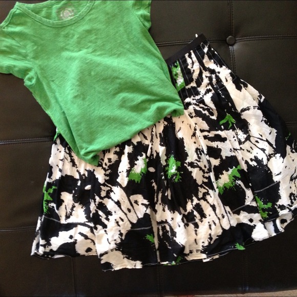 Adorable skirt from the Limited! - Picture 1 of 4