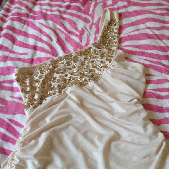 Light peachy collected dress