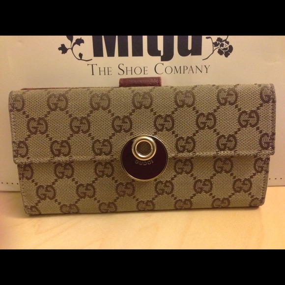Authentic Gucci long wallet