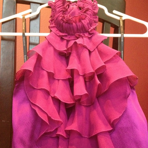 🚫SOLD IN BUNDLE!🚫Bebe Halter Top - Picture 2 of 4