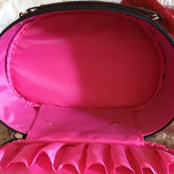 👛 Cute Medium-size make up bag👛 - Picture 3 of 4